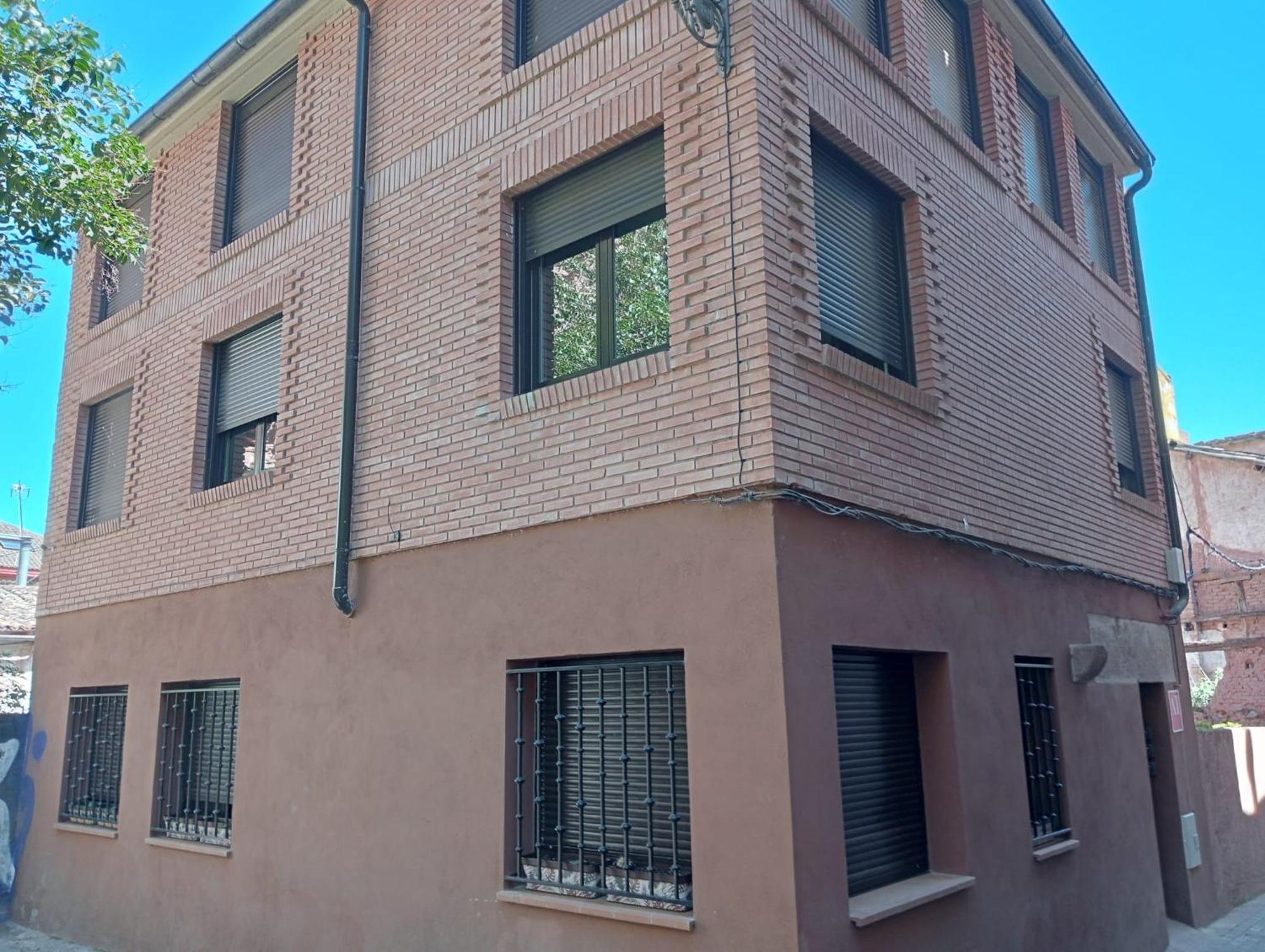 Apartamentos La Piedra En Pleno Centro Historico Con Dos Dormitorios Y Dos Banos Nájera Exterior photo